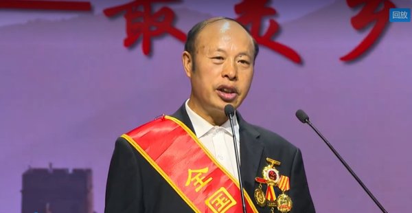 金鑫优配 陕西省总工会举行全国劳模先进事迹宣讲活动